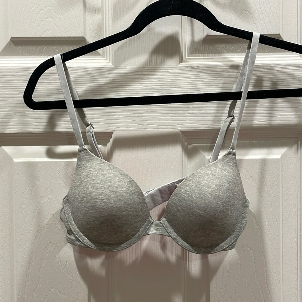 VICTORIA’S SECRET PINK | 32A | Wear Everywhere t-shirt lightly lined bra